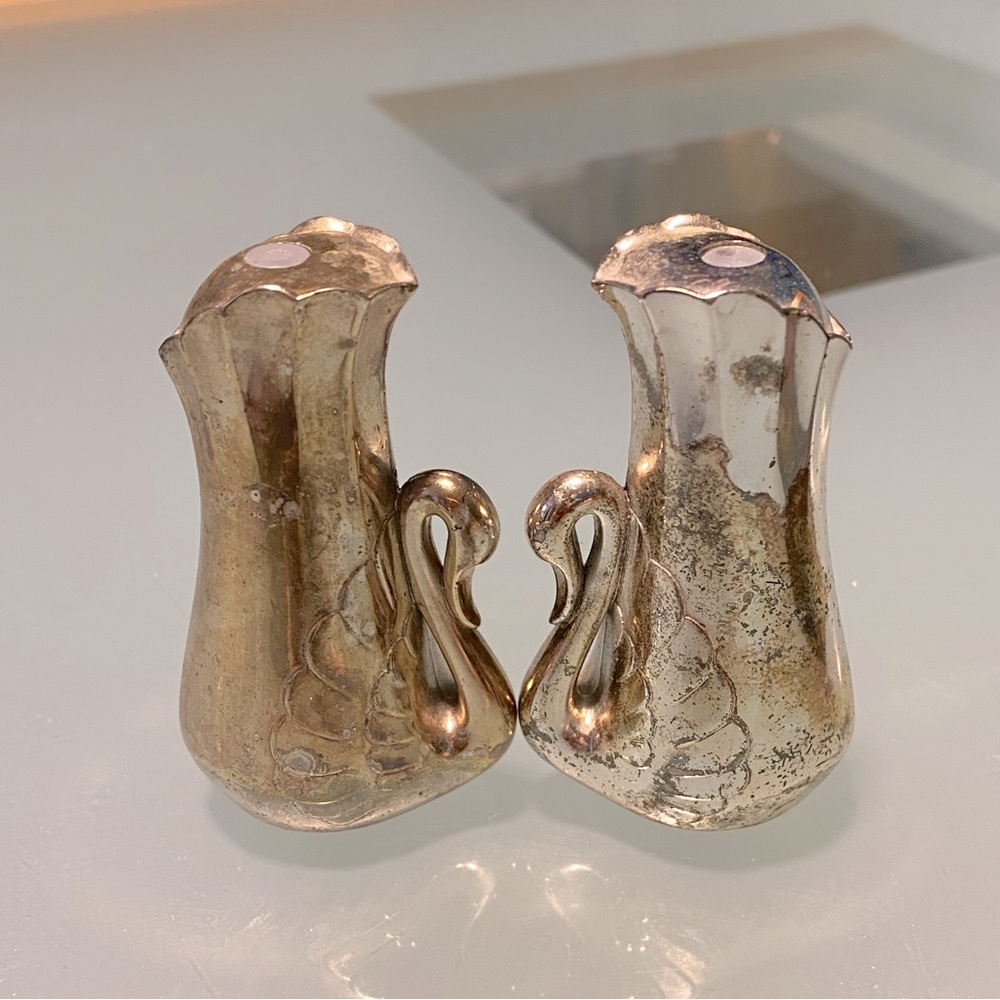 Vintage William A. Rogers Silverplate Swan Salt & Pepper Set Elegant Holiday